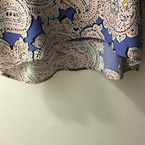 The Limited Flowy Patterned Tank - Picture 4 of 6